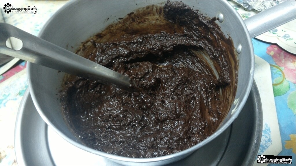 ใส่ Dark Choclate สับลงไป ที่เตรียมไว้ในขั้นตอนที่ 1 คนให้เนื้อมันเข้ากัน